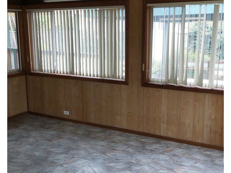 5 Taranaki Avenue, Lethbridge Park NSW 2770