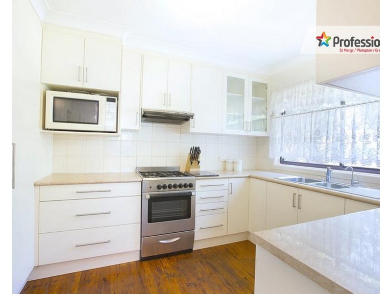 15 Nevada Avenue, Colyton NSW 2760