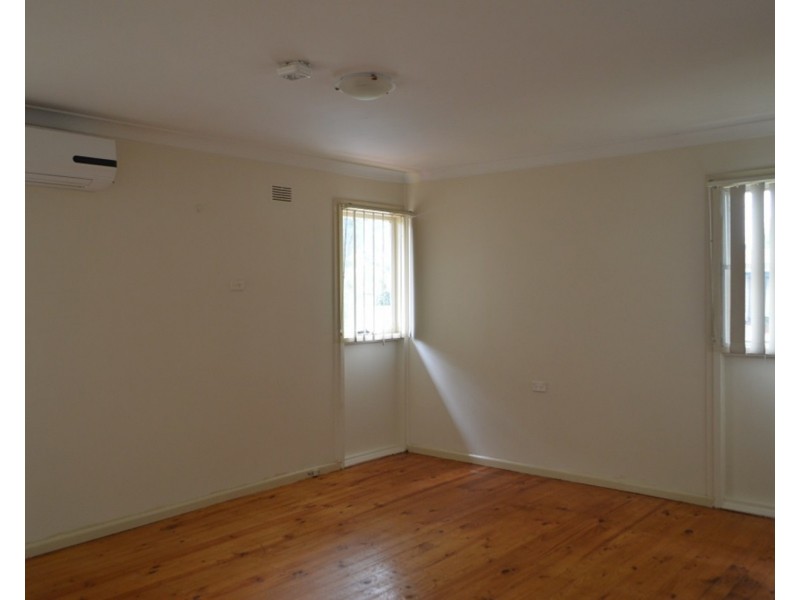 30 Marquesa Crescent, Lethbridge Park NSW 2770