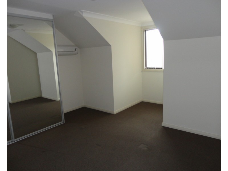 2/57-59 Adelaide Street, Oxley Park NSW 2760