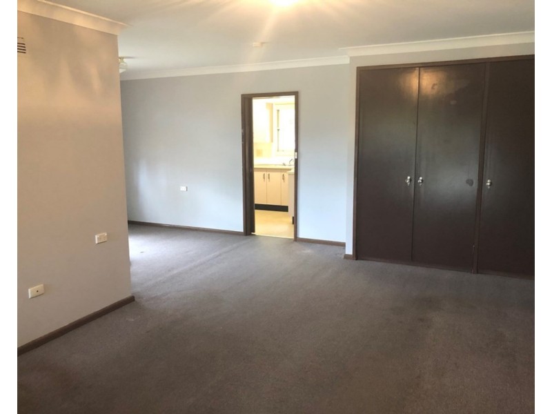 34 Clarke Avenue, Hobartville NSW 2753