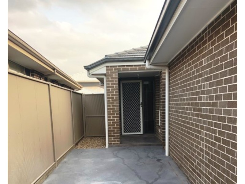 Granny Flat/10B Owens Street, Spring Farm NSW 2570