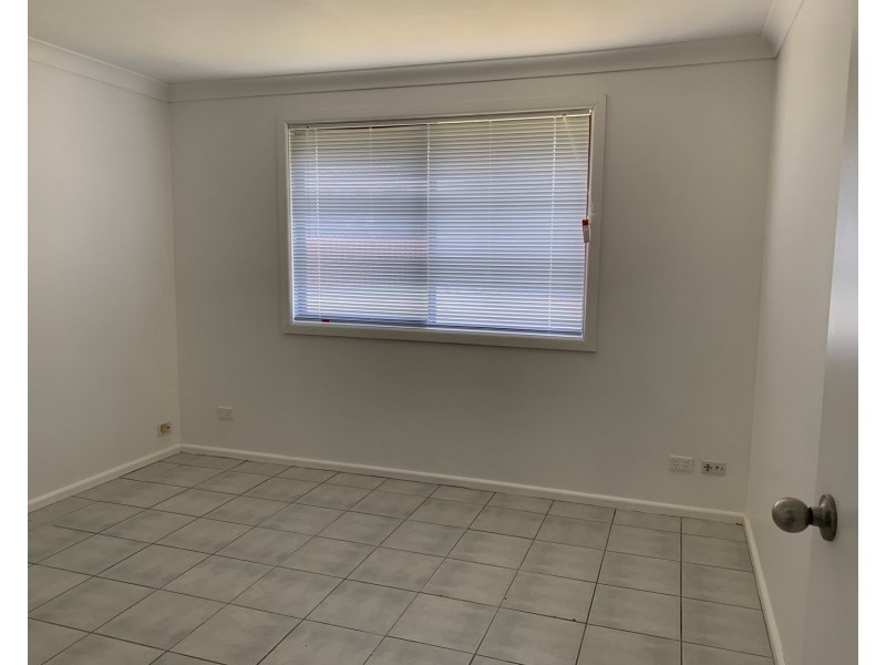 35a Palau Crescent, Lethbridge Park NSW 2770