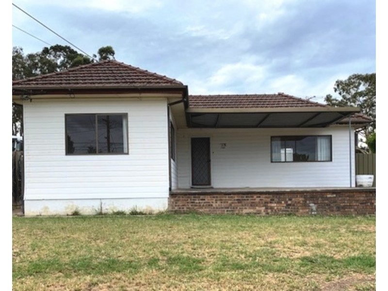 15 Cobham Street, Kings Park NSW 2148