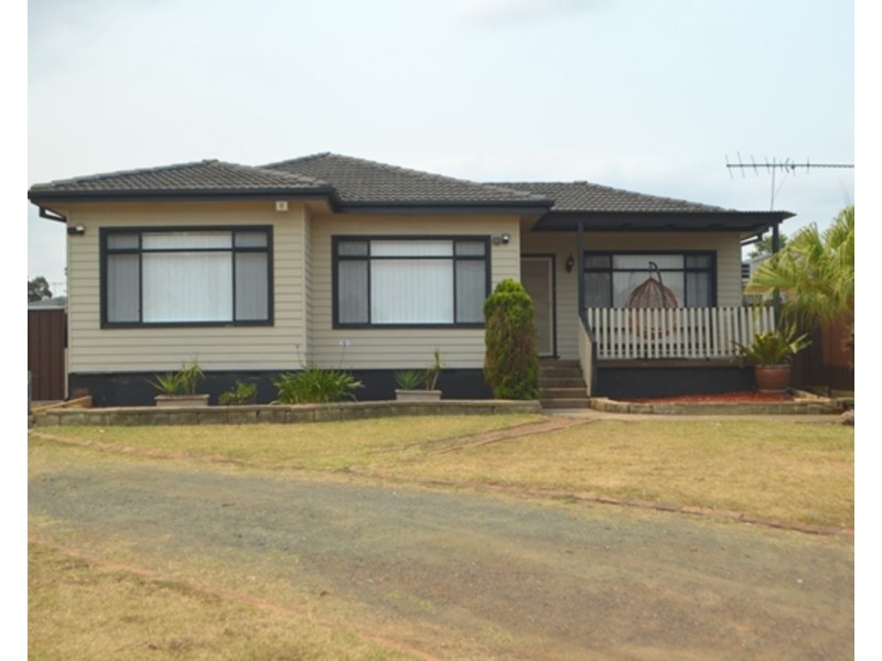 12 Cook Road, Oakhurst NSW 2761