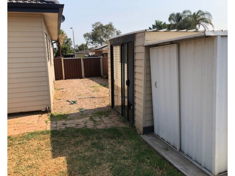 12 Cook Road, Oakhurst NSW 2761