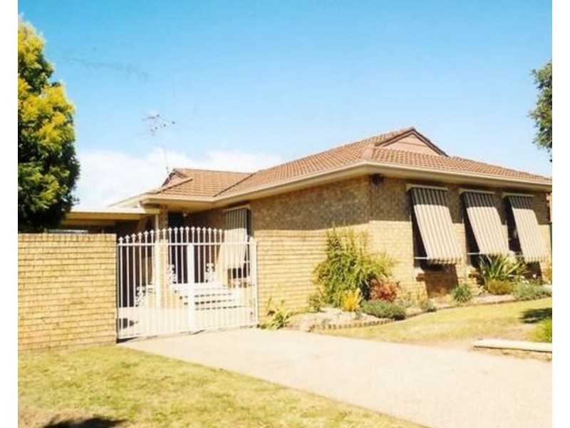 60 Coowarra Drive, St Clair NSW 2759