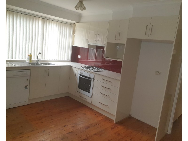 60 Coowarra Drive, St Clair NSW 2759