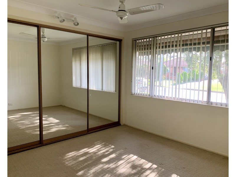 9 Munmora Place, Oxley Park NSW 2760