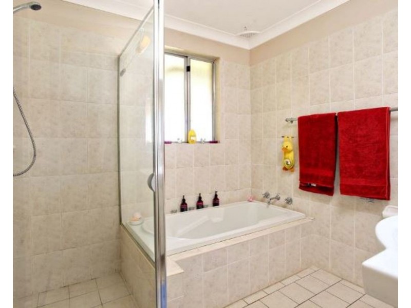 9 Munmora Place, Oxley Park NSW 2760