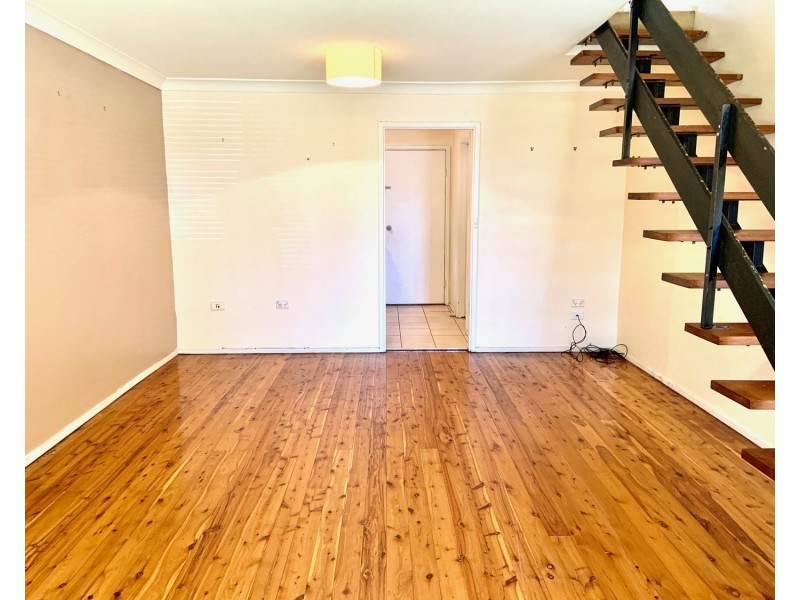 6/2-8 Kazanis Court, Werrington NSW 2747