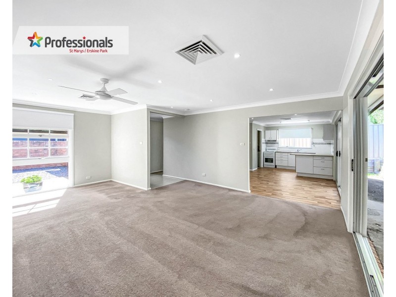 32 William Howell Drive, Glenmore Park NSW 2745