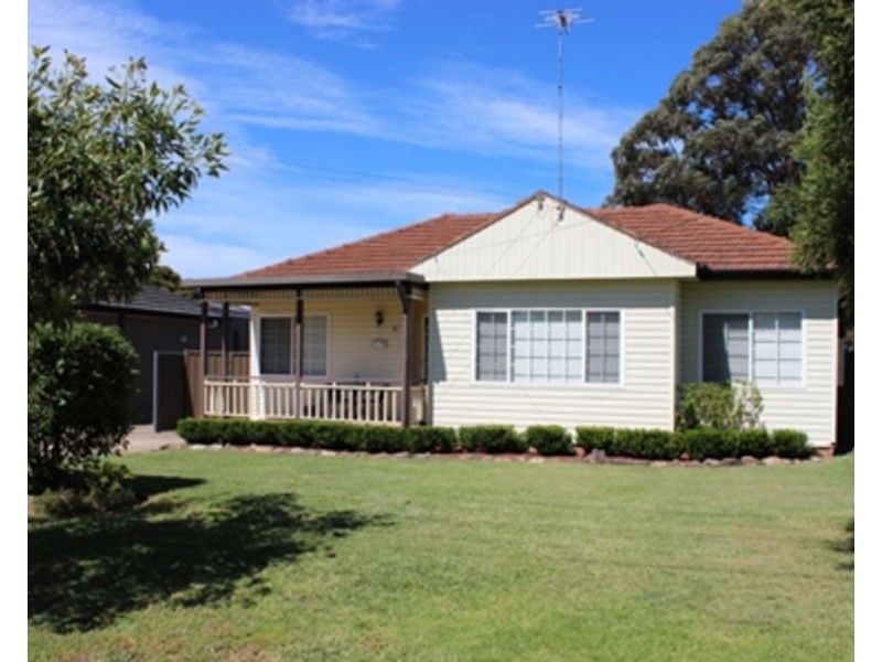 16 Leonard Street, Colyton NSW 2760
