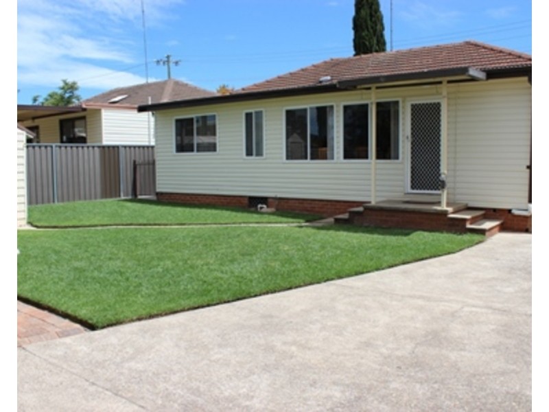 16 Leonard Street, Colyton NSW 2760