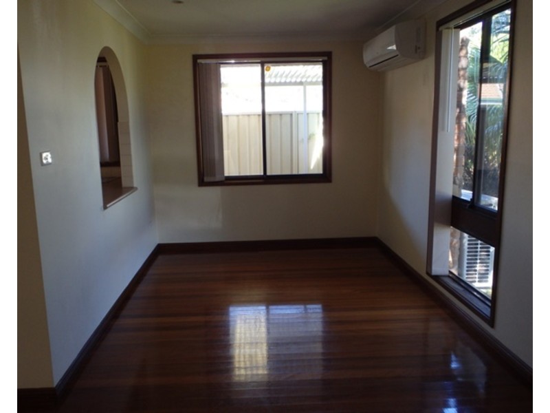 5 Pecan Close, St Clair NSW 2759