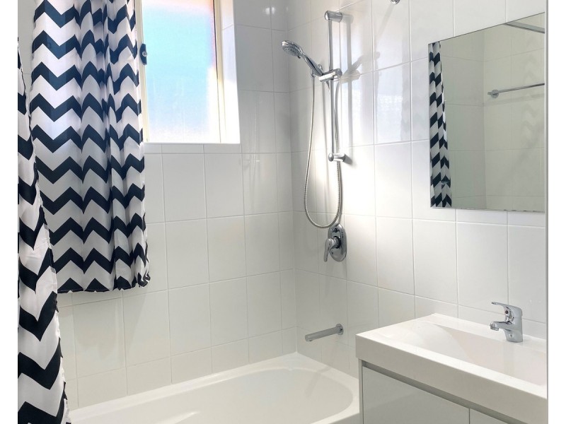 4A Kalambo Place, St Clair NSW 2759