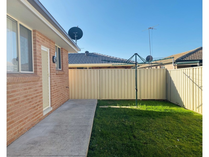 4A Kalambo Place, St Clair NSW 2759