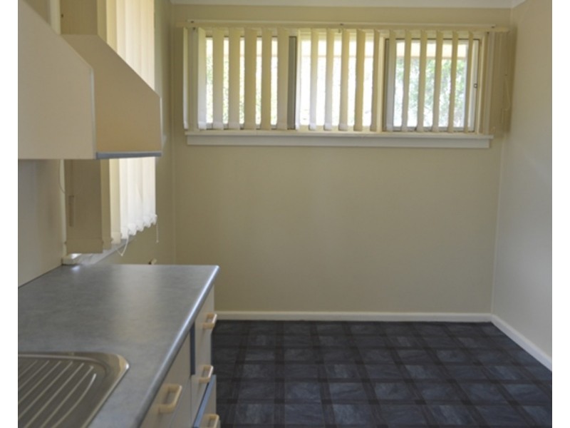 41 Lucena Crescent, Lethbridge Park NSW 2770