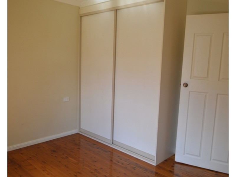 41 Lucena Crescent, Lethbridge Park NSW 2770