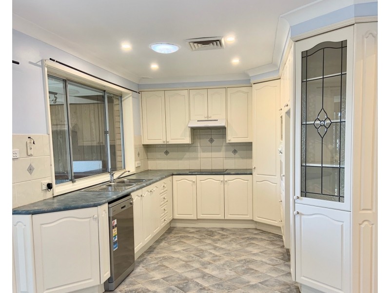 35 Hume Crescent, Werrington County NSW 2747