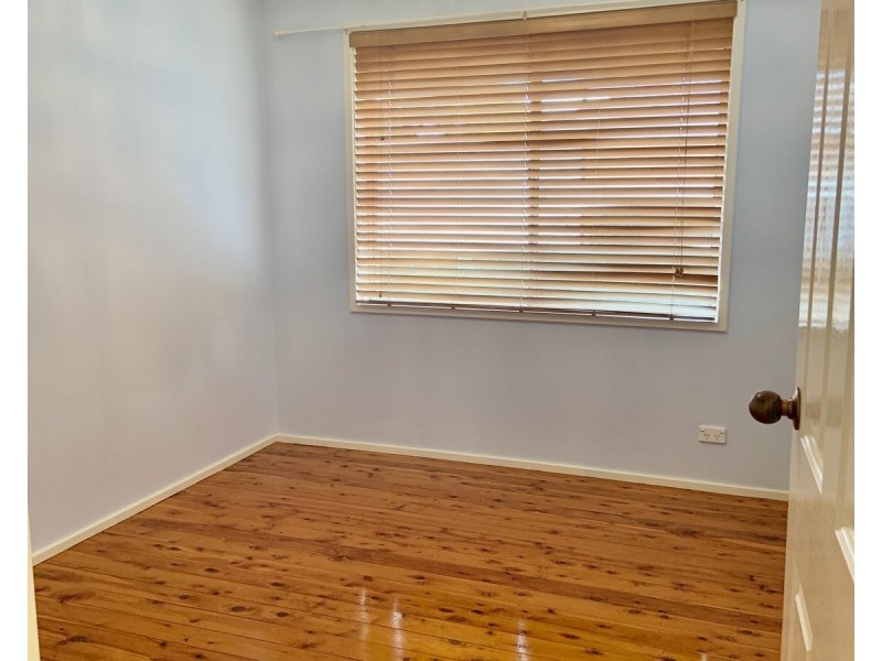 35 Hume Crescent, Werrington County NSW 2747