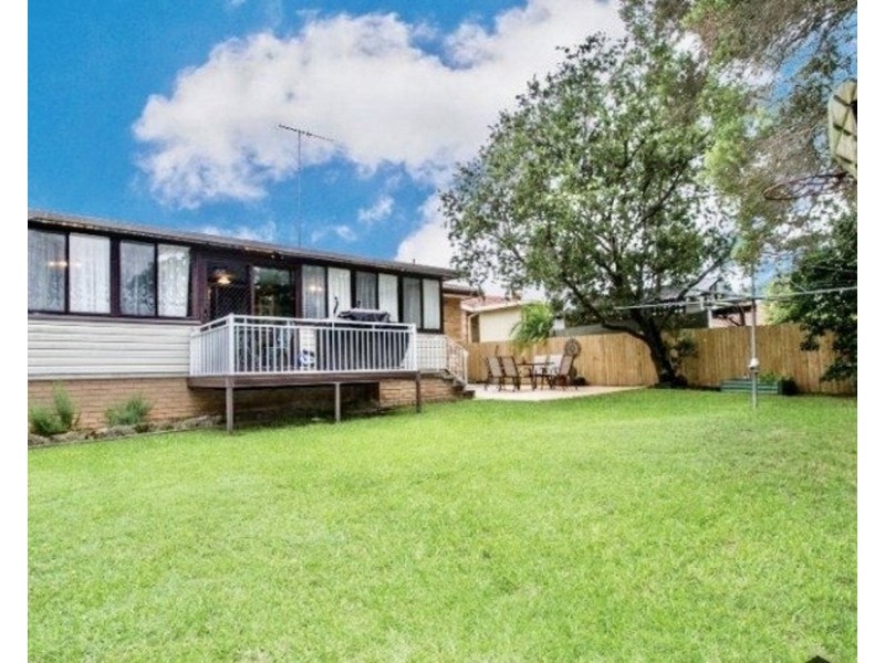 35 Hume Crescent, Werrington County NSW 2747