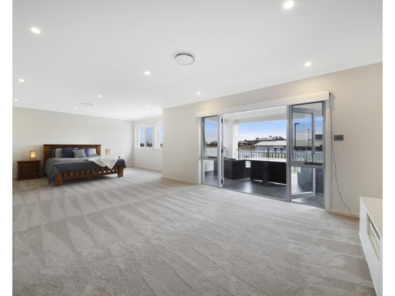 58 Twin Creeks Drive, Luddenham NSW 2745