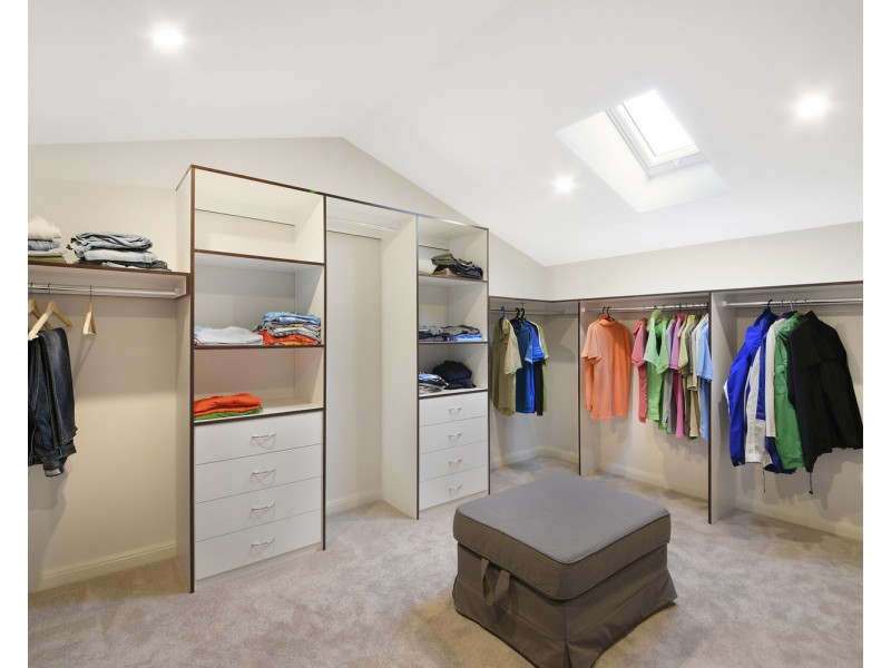 58 Twin Creeks Drive, Luddenham NSW 2745