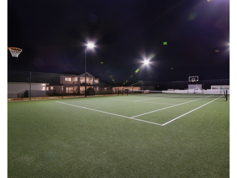 58 Twin Creeks Drive, Luddenham NSW 2745