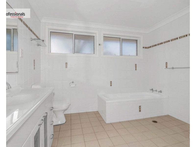 38 Dryberry Avenue, St Clair NSW 2759