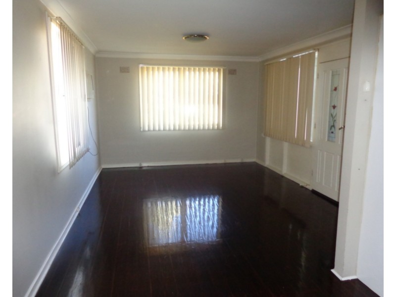 16 Parkes Crescent, Blackett NSW 2770