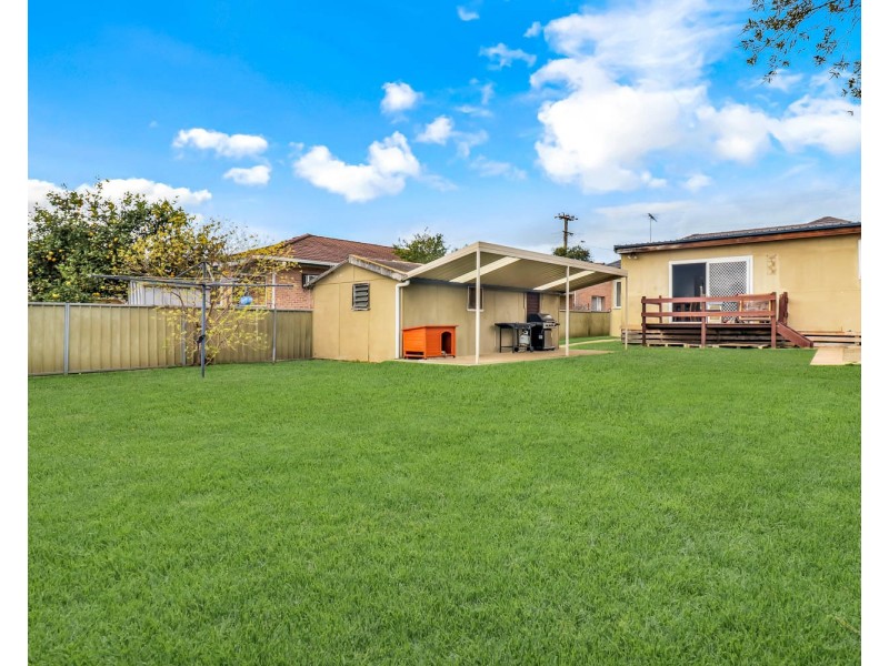 31 Debrincat Avenue, North St Marys NSW 2760