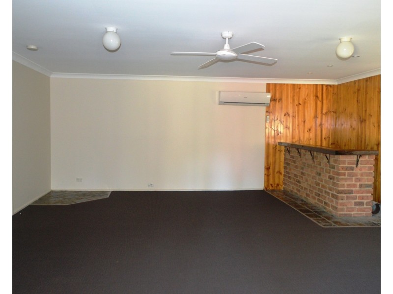 32 Findley Street, Bringelly NSW 2556