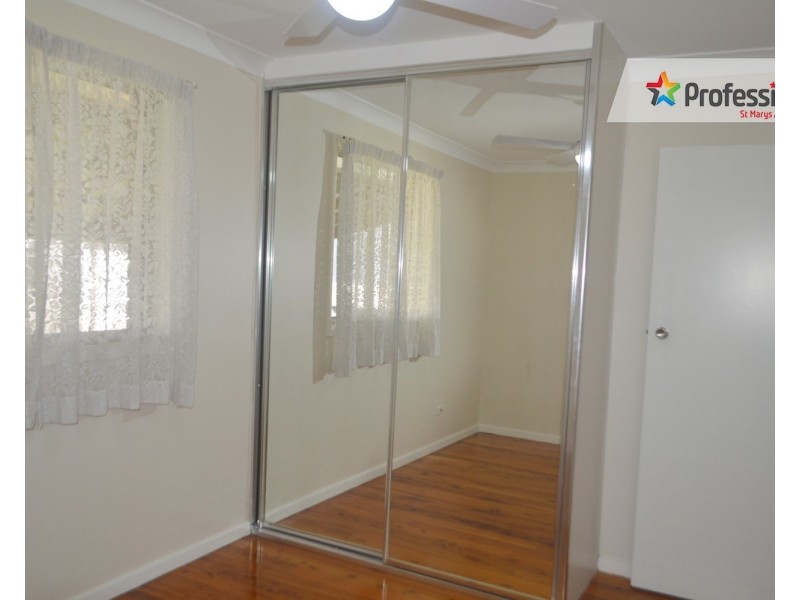 23 shaw Street, Cambridge Park NSW 2747