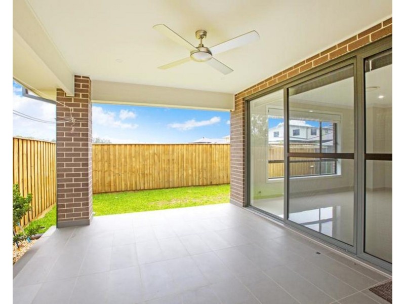 4 Mary Wade Place, Carnes Hill NSW 2171