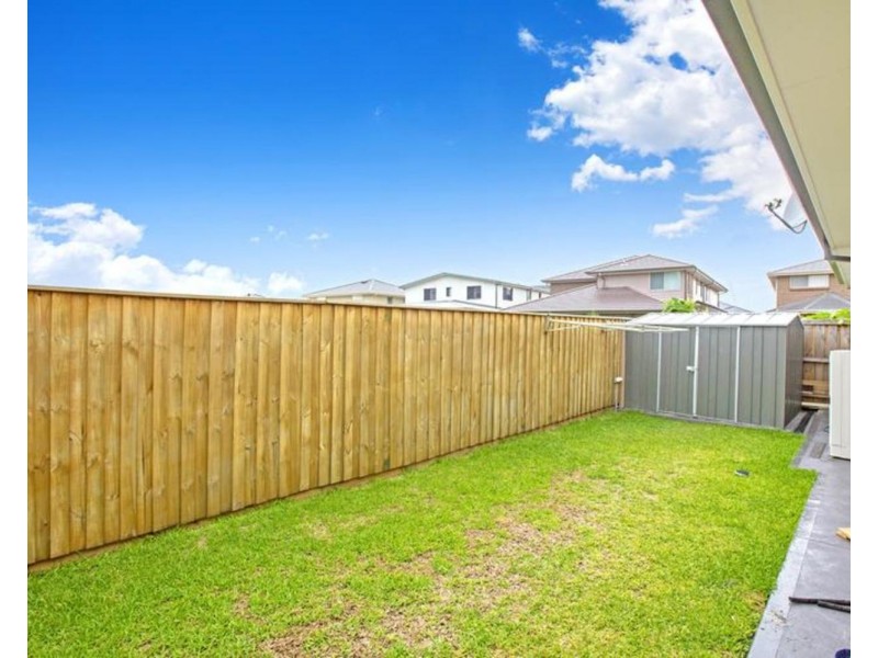 4 Mary Wade Place, Carnes Hill NSW 2171