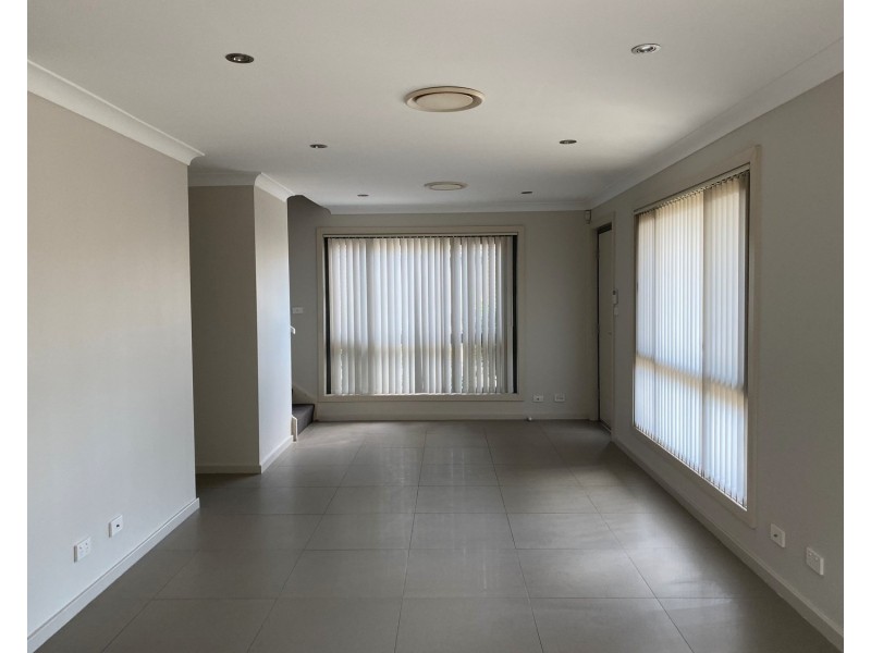 1/93 Adelaide Street, Oxley Park NSW 2760