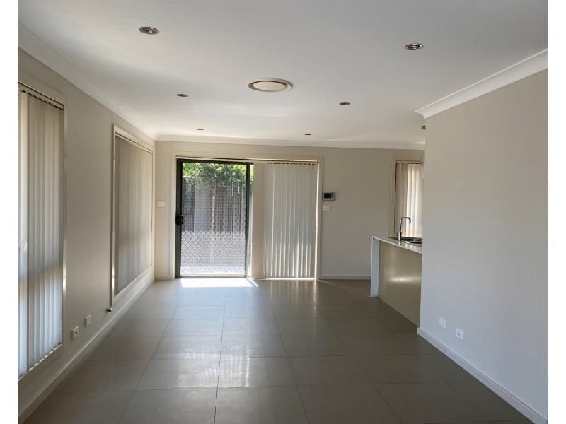 1/93 Adelaide Street, Oxley Park NSW 2760