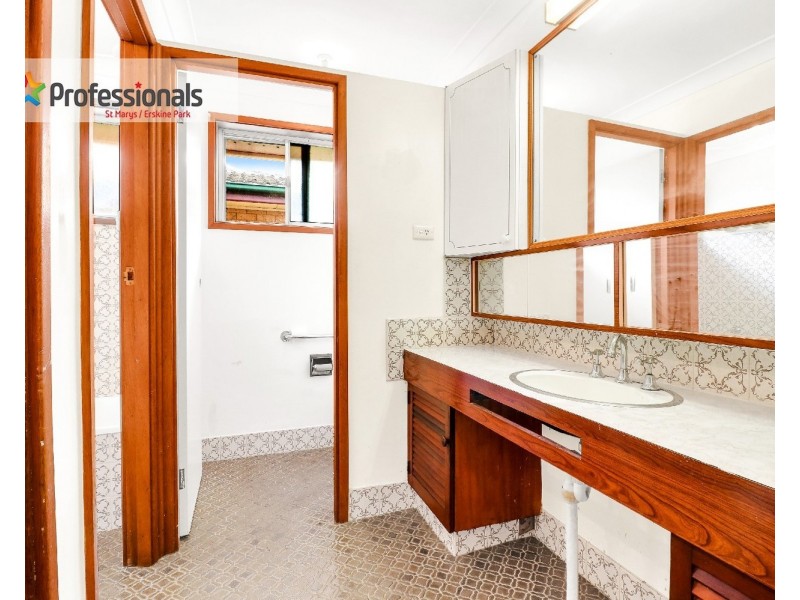 110 Torres Crescent, Whalan NSW 2770