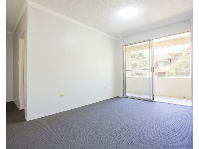 12/65  Park Street, Kingswood NSW 2747