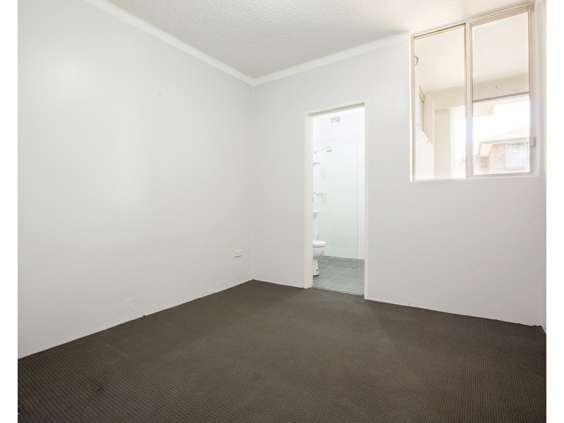 12/65  Park Street, Kingswood NSW 2747