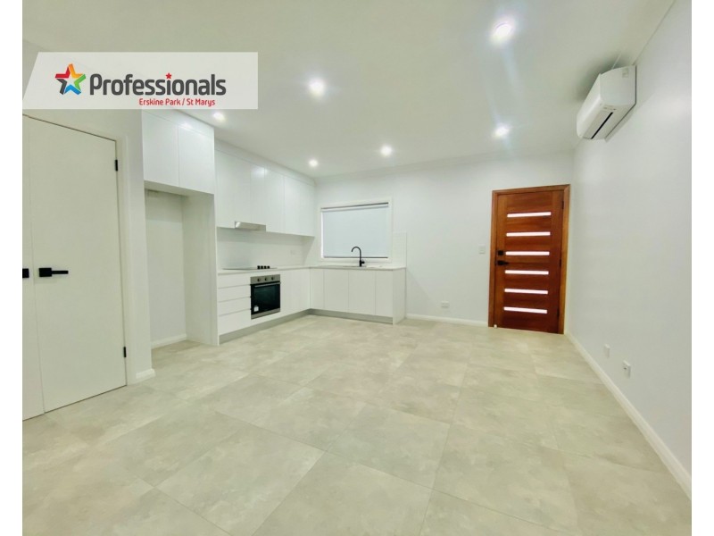 11A McCabe Close, St Clair NSW 2759