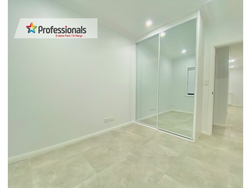 11A McCabe Close, St Clair NSW 2759