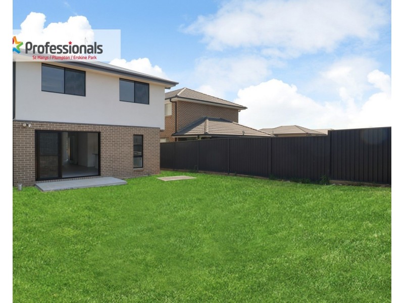110 Dalmatia Avenue, Edmondson Park NSW 2174