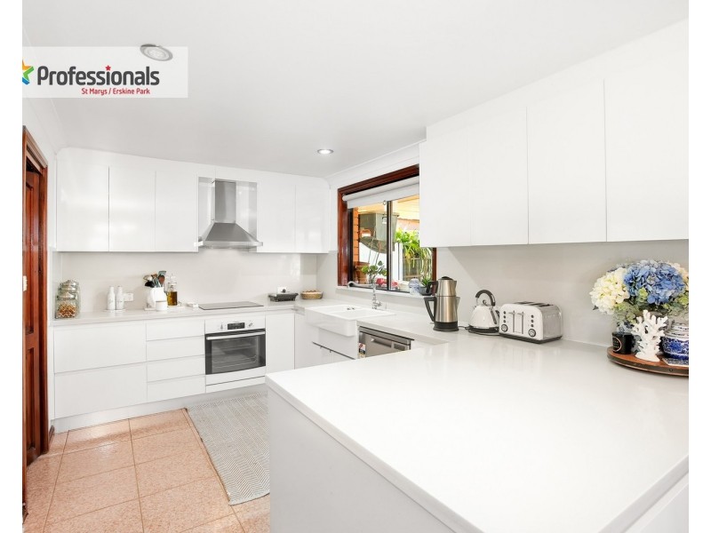 5 Tulloch Place, St Clair NSW 2759