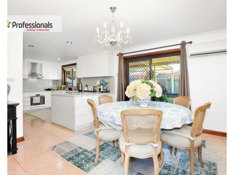 5 Tulloch Place, St Clair NSW 2759