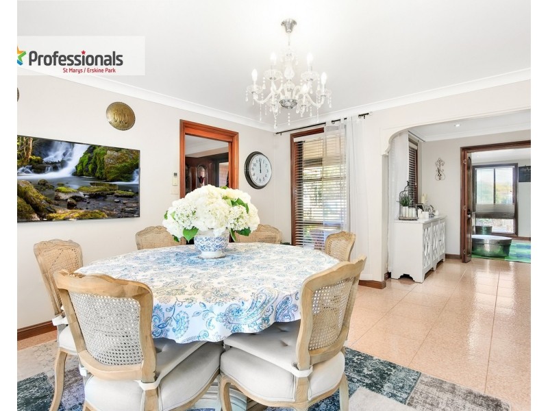 5 Tulloch Place, St Clair NSW 2759