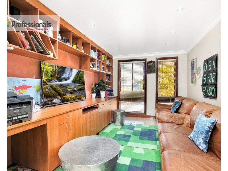 5 Tulloch Place, St Clair NSW 2759