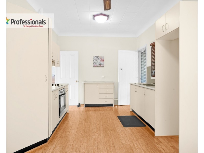 12 John Street, St Marys NSW 2760