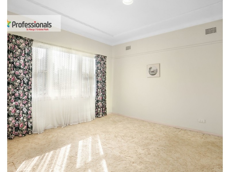 12 John Street, St Marys NSW 2760